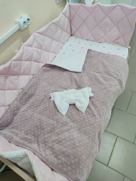 Borduri de protecție pentru pătuc Pink Dots ID999MARKET_6817587 foto