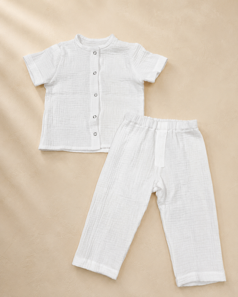 Set din muselină Pampy &mdash; bluziță cu m&acirc;necă scurtă + pantalonași Set din muselină Pampy &mdash; bluziță cu m&acirc;necă scurtă + pantalonași foto